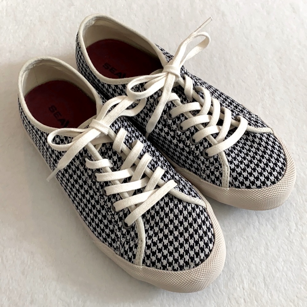 {NWOT} SeaVees for J.Crew | Monterey Houndstooth Sneaker Vegan SF 06/67 (6.5)